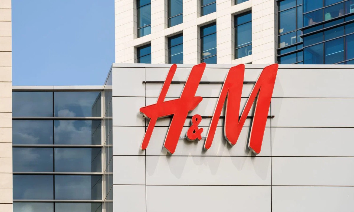 What H&M’s Regional Restructuring May Signal for Investors, Landlords, and Cross-Border Operators